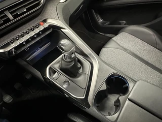 Peugeot 3008 1.2 PureTech Blue Lease Premium PANO CAMERA NAVI CRUISE CARPLAY. / 40