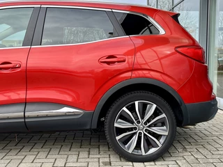 Renault Kadjar 1.3 TCe 140 EDC Intens  | Trekhaak | Leer | Elektrische Stoelen | All Seasons | Stoelverwarming | Navigatie | Climate Control | Reservewiel | Apple CarPlay/Android Auto / 17