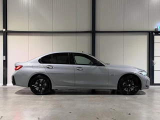 BMW 3-serie 320e Sedan SOH 98% M-sport Pano Brooklyn Grau / 18