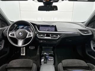 BMW 1-serie M135i xDrive | Camera | Stoelverwarming |Harman/Kardon | HeadUp Display | Cruise Control / 5