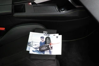 Peugeot 308 SW 1.6 Plug-in Hybrid 225 GT / 41