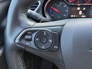 Opel Grandland X 1.6 Turbo Hybrid4 Automaat Ultimate | ECC | Navigatie | Leder | Winterpakket | Stoelventilatie | Camera | Trekhaak | 19" LM-Velgen | Zeer kompleet / 33