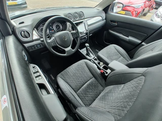 Suzuki Vitara 1.5 HYBRID STYLE AUTOMAAT  Adaptive Cruise | Dodehoeksensoren | Keyless / 14