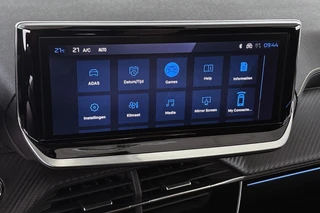 Peugeot 208 1.2 Hybrid 110 e-DCS6 GT Camera Keyless LED Apple CarPlay / 13