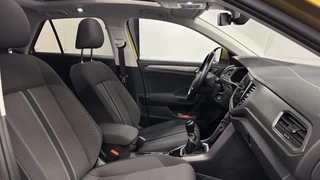 Volkswagen T-Roc 1.0 TSI Style Business PANO LM TREKHAAK DAB CRUISE. / 5