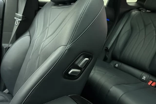 Omoda 9 1.5T-GDi SHS-P Premium 5p | €5.000 demo voordeel! | Panorama Schuif/kanteldak | Massagestoelen | Stoel & Stuurverwarming | AWD | Lederen bekleding | 7 jaar garantie!! / 37