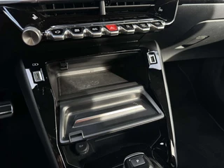 Peugeot 2008 1.2 PureTech GT-Line / 26