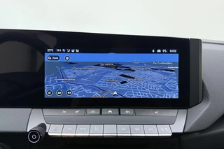 Opel Astra Electric 54 kWh Business Edition | 18" LM-Velgen | Black Pakket | Privat Glass | AGR Stoelen | Camera | Navigatie | Winter pakket | / 28