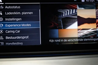 BMW 5-serie Touring 530e xDrive M-Sport | LEDER | STOELVERWARMING | TREKHAAK | 19" / 55
