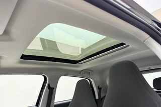 Leapmotor T03 Design 37.3 kWh | Inclusief Overstapweken voordeel | Nieuw | Snel leverbaar | Camera | Panoramadak | Adaptive cruise control | Dodehoek detectie | Lichtmetalen velgen / 28