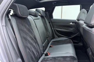 Peugeot 308 SW 1.2T Blue Lease GT | Panorama dak | 18'' Lichtmetalen velgen | Full LED | Trekhaak | Alcantara bekleding | Digitale Cockpit | Apple Carplay & Android Auto | Keyless Entry & Start | Camera | Climate Control | Navigatie | VOL! / 15