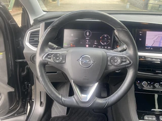 OPEL Grandland X 1.6 Turbo Hybrid 225pk Aut Business Edition / 18