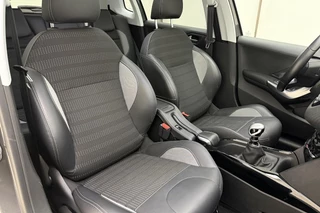Peugeot 2008 1.2 PureTech 130pk Blue Lease Allure | Panorama Dak | DAB+ | Navigatie | Climate Control | Cruise Control | Achteruitrijcamera |LichtMetalen Velgen met All Seasonbanden / 8