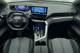 Peugeot 3008 1.6 HYbrid 180 Allure Pack Business | 19 inch | Automaat | Navigatie | Camera | Climate control | Parkeersensoren / 35