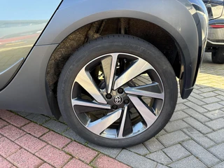 Toyota Aygo X 1.0 VVT-i MT Limited NL-AUTO 1E EIGENAAR CLIMA AD-CRUISE JBL-AUDIO APPLE/ANDROID CAMERA LM-VELGEN LED BI-TONE DRAADLOOS-LADEN / 9