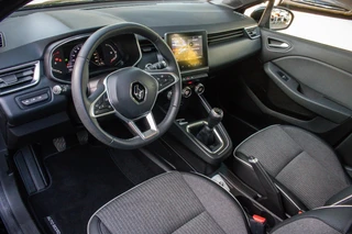 Renault Clio 1.0 TCe Intens | Rijklaar | Mirror Screen | Airco | Cruise Control | Parkeersensoren rondom | Camera | 1e eigenaar / 20