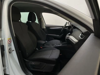 Škoda Octavia Combi 1.0 e-TSI DSG Business Edition Plus Camera Navigatie Adaptive Cruise DAB+ / 19