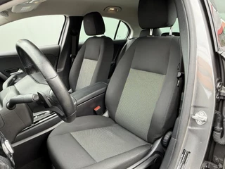 Mercedes-Benz A-Klasse BWJ 2020 180 136 PK Luxury Line AUTOMAAT  TREKHAAK | STOELVERW. | FULL LED | CAMERA | CARPLAY + ANDROID |  NAVI | CLIMA | CRUISE | LMV | PDC / 6