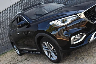 MG EHS 1.5 TGDI Luxury Plug In Hybrid PANORAMADAK/LEDER/DODE HOEK DET./VOL!/ETC.! / 32