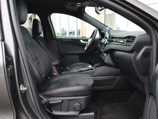 Ford Kuga 2.5 PHEV 225PK ST-Line X | Trekhaak / 37