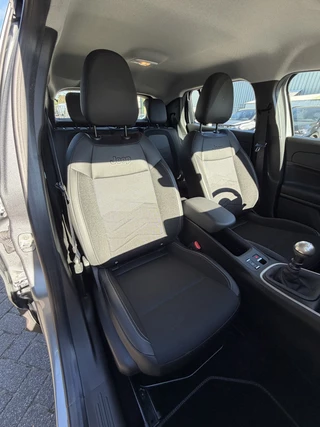 Jeep Avenger 100pk Altitude (Camera - Keyless Entry - Adaptieve Cruise Controle - Elektrische Klep - JBL - LED - 17"incl 4S - Automatische Airco - Navigatie) / 13
