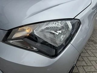 SEAT Mii 1.0 75pk 5D Style Sport / 2