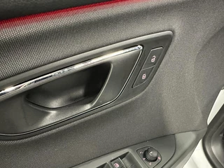 Seat Leon ST 1.5 TSI FR Business Intense PANO CARPLAY NAVI. / 16