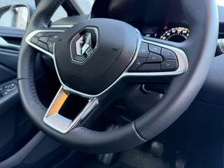 Renault Clio 1.0 TCe / Navigatie / Apple CarPlay - Android / 1e Eigenaar / ALL-Season banden / Cruise Control / PDC met optische w / 14