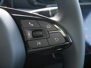 Leapmotor T03 Design 37.3 kWh | Beperkt leverbaar in het zwart | Navigatie | Achteruitrijcamera  | Adaptieve cruise control | Panoramadak | Airco / 20
