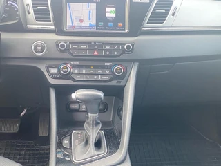 Kia Niro 1.6 GDi Hybrid ExecutiveLine | Dodehoekdetectie | Lederen bekleding | Stoelverwarming en ventilatie | 18 inch  LM-velgen | Elektr. stoel | Parkeercamera | / 24