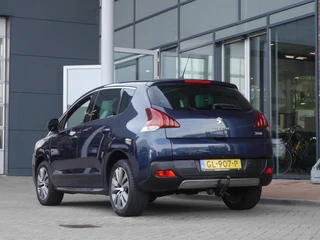 Peugeot 3008 1.2 PureTech Style | Trekhaak | Panoramadak | Lichtmetalen velgen | Achteruitrijcamera | Climate control | Cruise control | Navigatie | Regensensor / 7