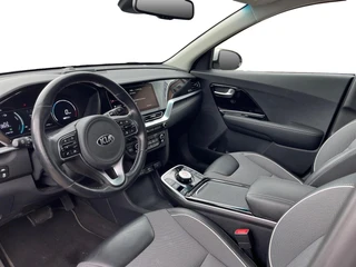 Kia e-Niro DynamicPlusLine 64 kWh | Elektrisch schuifdak | Keyless entry | Stoelverwarming / 9