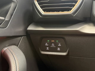 CUPRA Formentor 1.4 e-Hybrid VZ Performance  Elec Klep ACC Apple Carplay Stuur-/Stoelverwarming PDC 24 Maanden garantie* (Vraag naar de voorwaarden) / 16