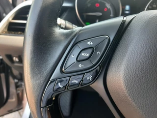 Toyota C-HR 1.8 Hybrid Business Plus ALL SEASONS STOEL/STUURVERW KEYLESS PARK-SENSOREN BLIND-SPOT LM-VELGEN DAB+ CAMERA / 19