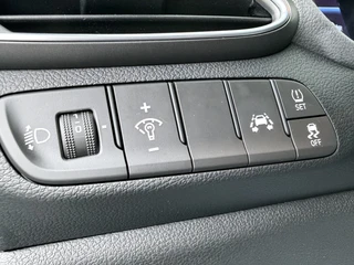 Hyundai i30 Wagon 1.0 T-GDI Comfort  Lendensteunverstelling - Cruise Control - Achteruitrijcamera - Climate Control / 23