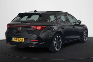 CUPRA Leon Sportstourer 1.4 e-Hybrid Stoelverwarming Apple CarPlay Keyless Achteruitrijcamera / 4