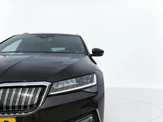 Škoda Superb Combi 1.4 TSI iV Laurin & Klement / 8