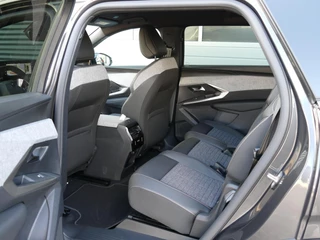 Peugeot 5008 1.6 Plug-in Hybrid 195 Allure 7p | 83km EV Actieradius WLTP | AUTOMAAT | 7-Zits | Parkeercamera Voor & Achter | Stuurverwarming | Dodehoek Detectie | / 31