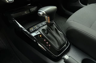Kia Rio 1.0 T-GDi 100 PK | Automaat | Trekhaak | Stoelverwarming | Mirror Screen | Stuurverwarming | Start/stop | Climate Control | Parkeersensor | 1e eigenaar | Android/Apple carplay | Cruise control | Shift lock release / 25