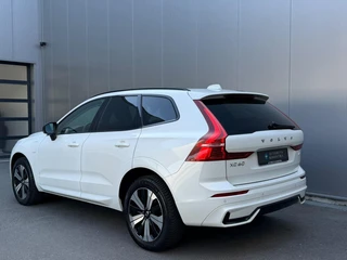 Volvo XC60 2.0 T6 Plug-in hybrid AWD Plus Dark Panorama|H/K Audio|Keyless / 7