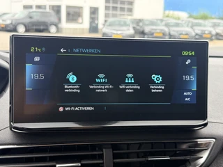 Peugeot 3008 1.6 HYbrid 225 Allure  | LED | Apple/Android | DAB | Keyless | PDC v+a incl. Camera | Standkachel / 54