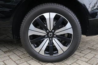 Volvo XC60 T8 Recharge AWD Momentum | Leder | Panoramadak | Parkeercamera | Keyless / 29