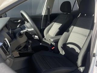 Kia Stonic 1.0 T-GDi MHEV DynamicLine | Virtual | Camera | LED | Climate Control | Cruise Control | Lane Assist | Ex-Demo | / 10