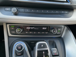 BMW i8 334pk Limited Edition Ferrada HUD 360°Cam Plug-in PHEV / 21