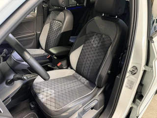 Volkswagen Tiguan 1.5 TSI R-Line Pano Head-up Trekhaak VOL! / 32