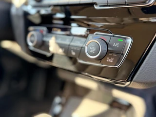 BMW X1 X1 sDrive20i High Executive I Leer I Camera I Trekhaak / 37