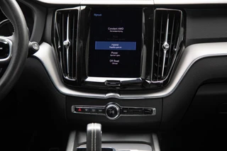 Volvo XC60 T6 Plug-in hybrid AWD R-Design Panorama|H/K Audio / 27