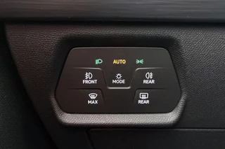 CUPRA Leon Sportstourer 1.4 e-Hybrid Achteruitrijcamera 18" Stoelverwarming Carplay / 26