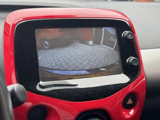 Toyota Aygo X-PLAY 5-DEURS CAMERA AIRCO LED-DAGRIJVERL. LM-VELGEN LAGE-KM-STAND / 11