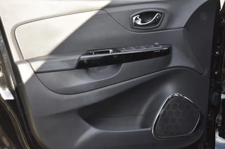 Renault Captur 1.2 TCE AUT. / STOEL VERW. / ECC / PDC / H-LEDERLOOK BEKL. / 12